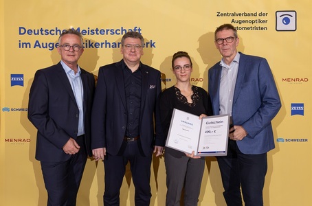 11/2023, Nina Scharke ist Deutschlands beste Nachwuchs-Augenoptikerin 2023